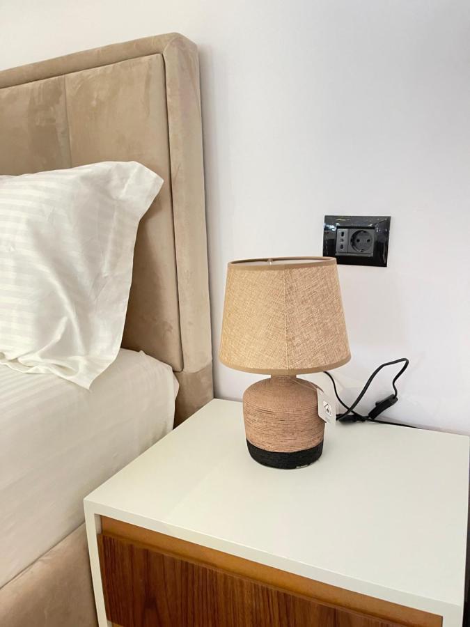 Vlorë Duplex Lungomare Suites מראה חיצוני תמונה