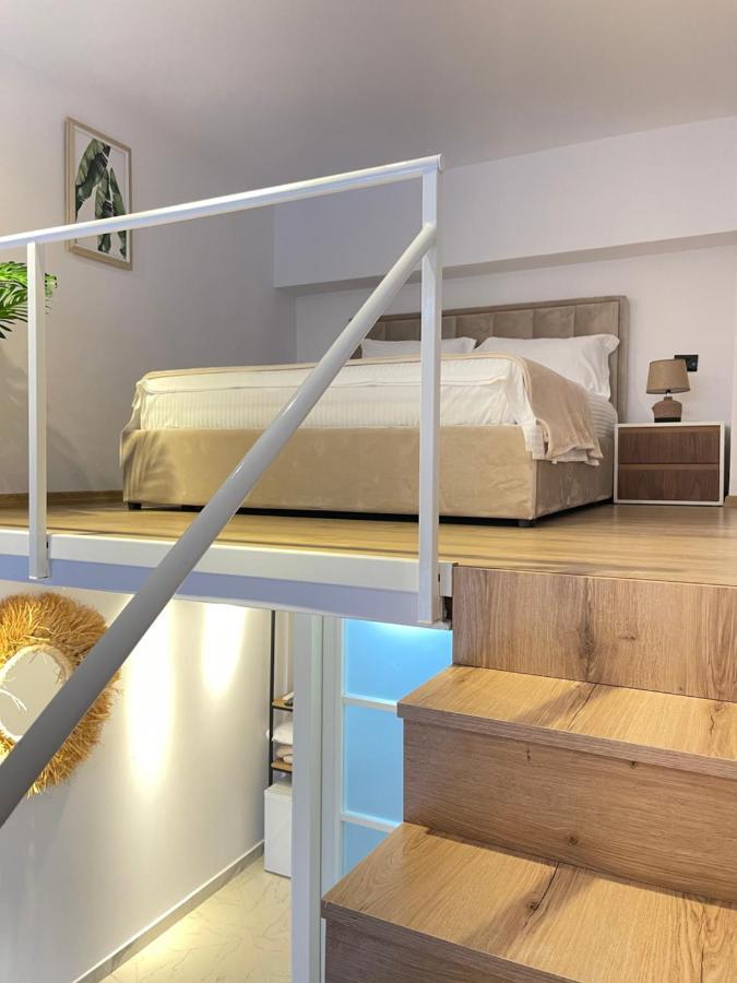 Vlorë Duplex Lungomare Suites מראה חיצוני תמונה