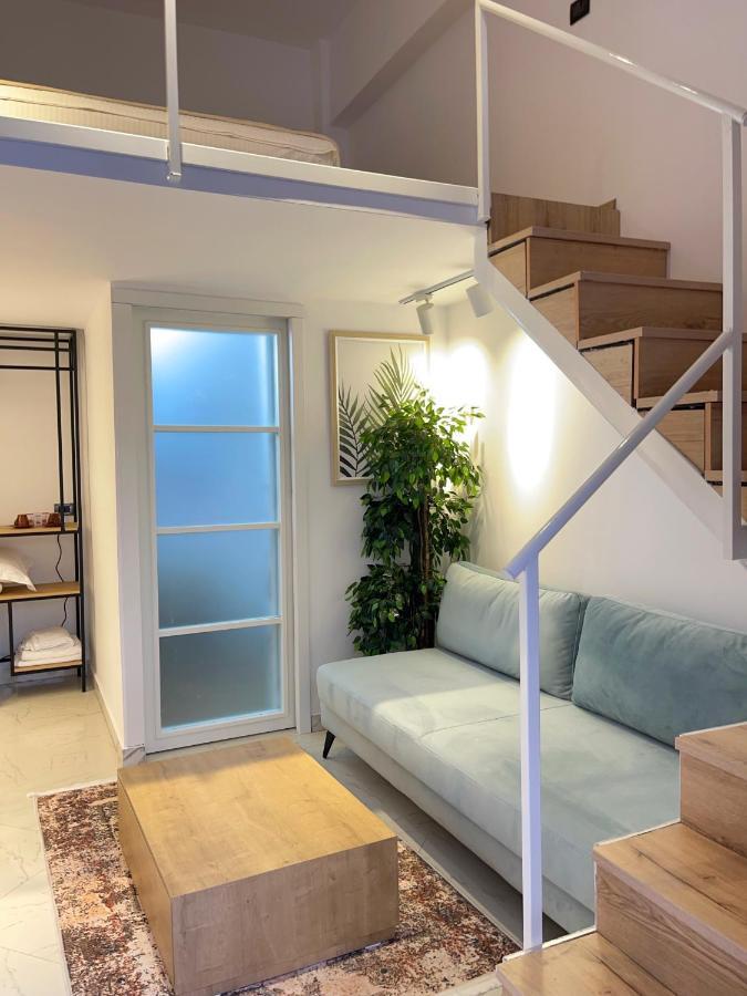 Vlorë Duplex Lungomare Suites מראה חיצוני תמונה