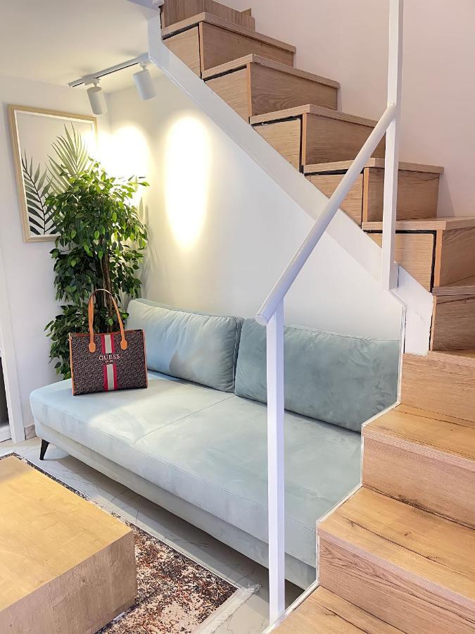 Vlorë Duplex Lungomare Suites מראה חיצוני תמונה