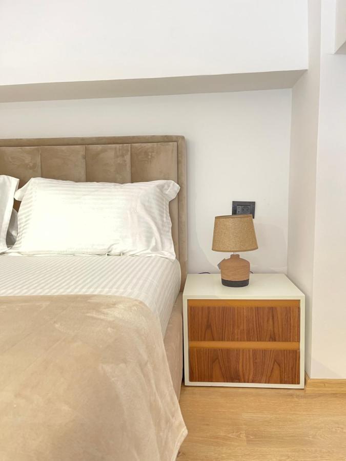 Vlorë Duplex Lungomare Suites מראה חיצוני תמונה