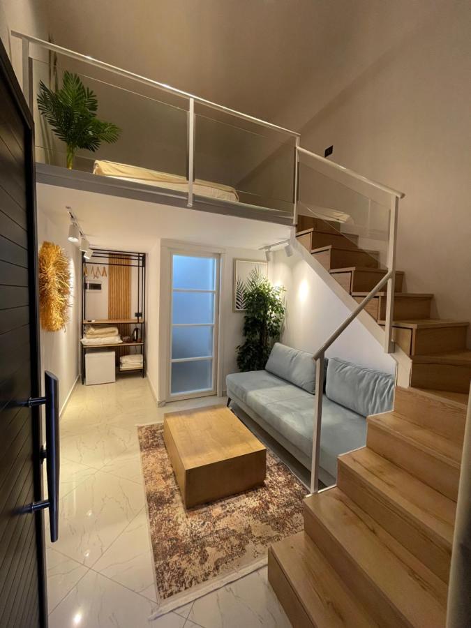 Vlorë Duplex Lungomare Suites מראה חיצוני תמונה