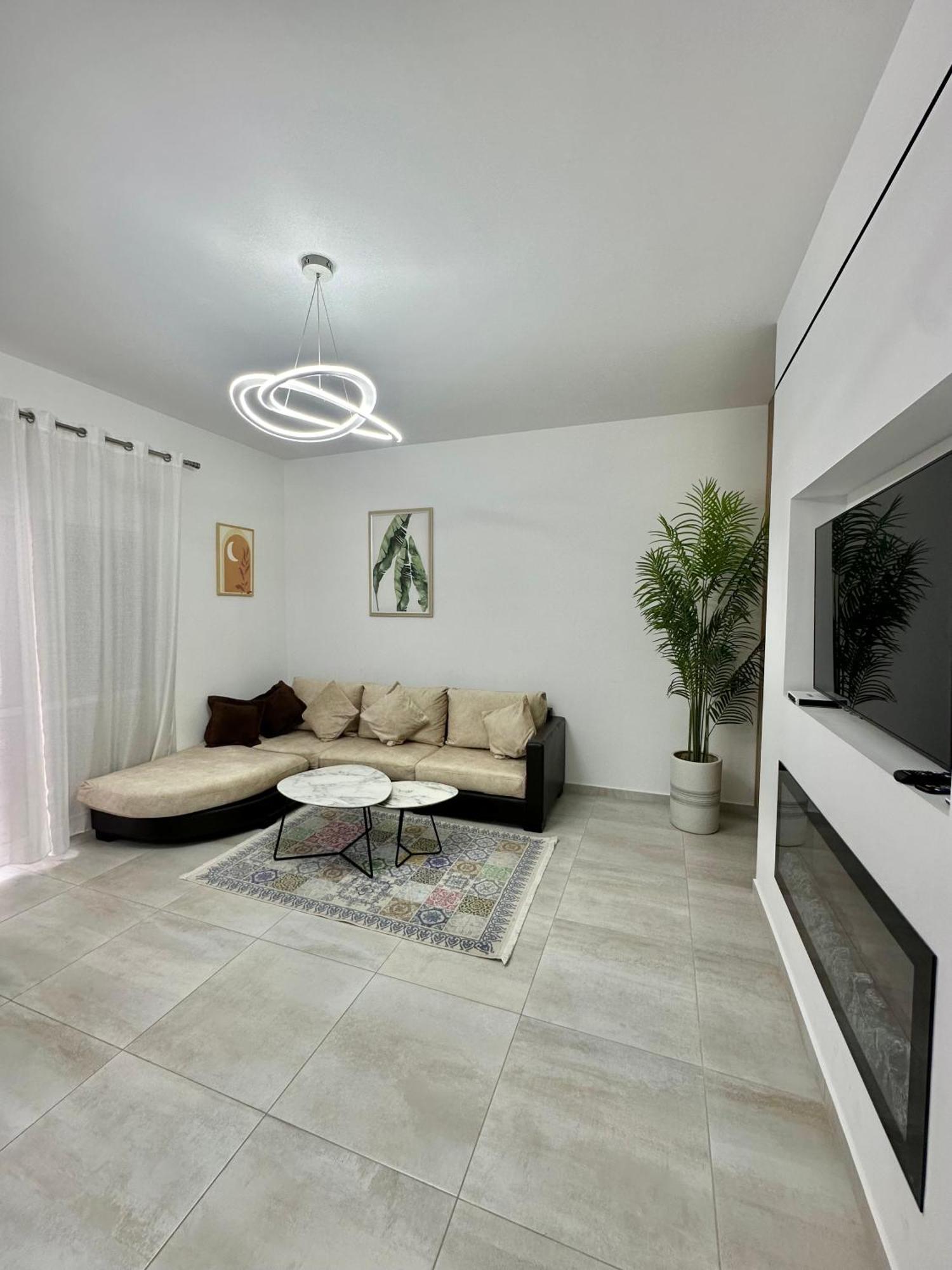 Vlorë Duplex Lungomare Suites מראה חיצוני תמונה