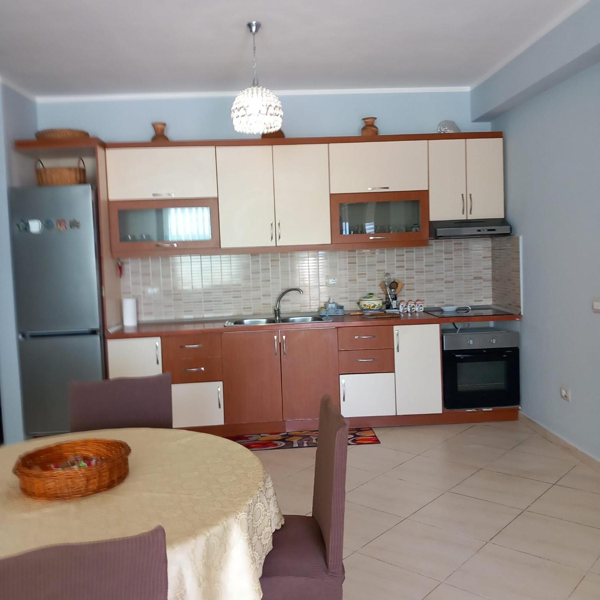 Vlorë Duplex Lungomare Suites חדר תמונה