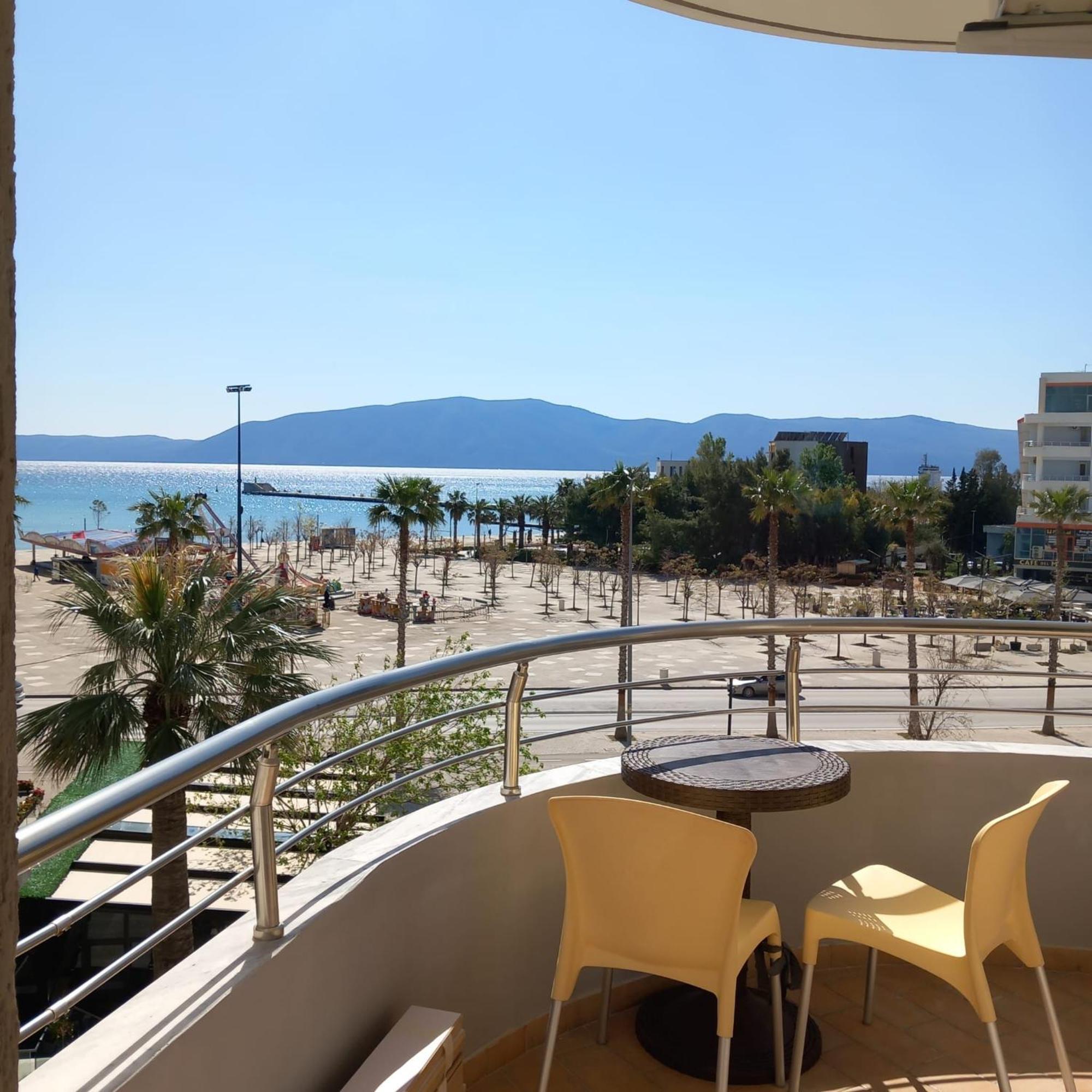 Vlorë Duplex Lungomare Suites חדר תמונה
